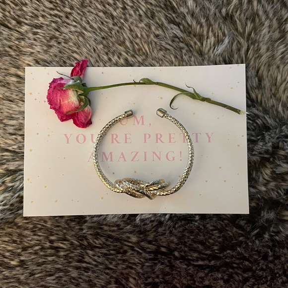 Vintage Gold Toned Faceted Knot Bracelet Cuff - Picture 6 of 9